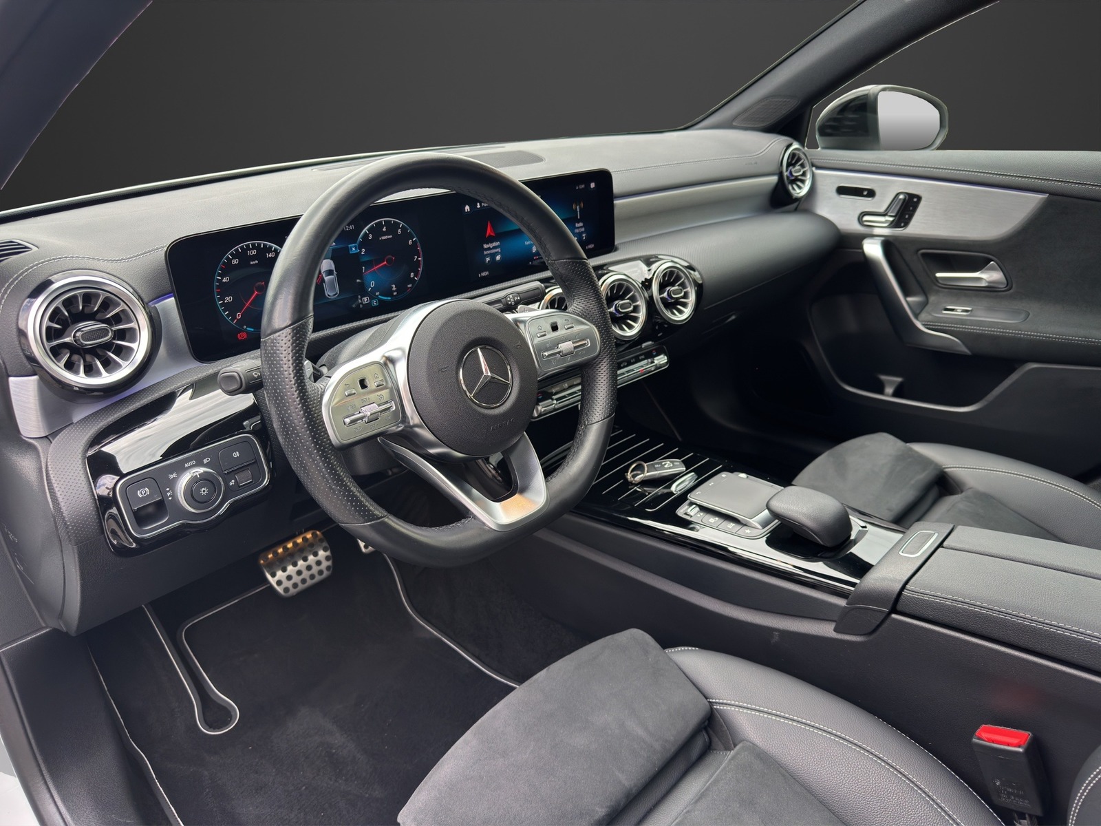 Mercedes-Benz A 200 AMG EDITION 2020*PANO*NIGHT*WIDE*MEMO*360° KEY GO Vorschau 14