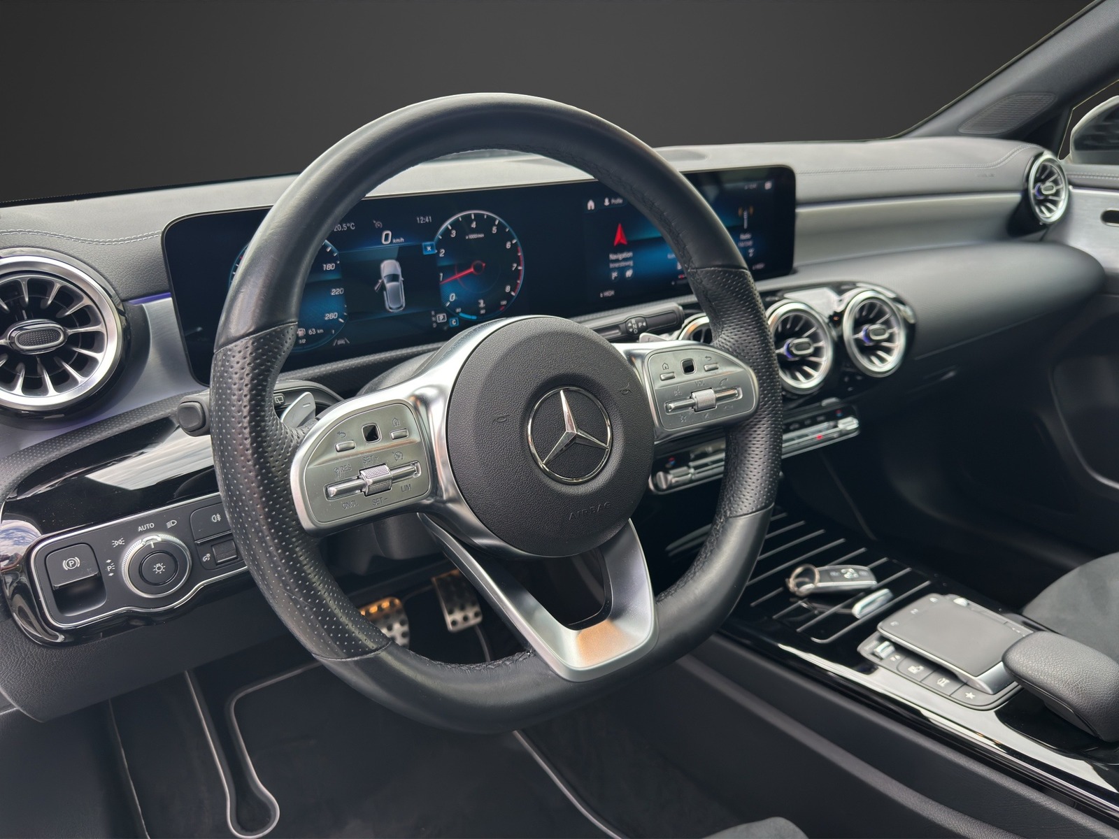 Mercedes-Benz A 200 AMG EDITION 2020*PANO*NIGHT*WIDE*MEMO*360° KEY GO Vorschau 15