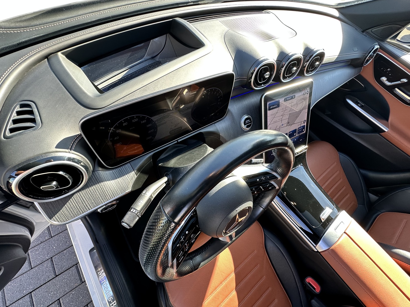 Mercedes-Benz C 400 e 4M AMG HUD / MEMO / DISTRO+ / PANO*NIGHT Vorschau 13