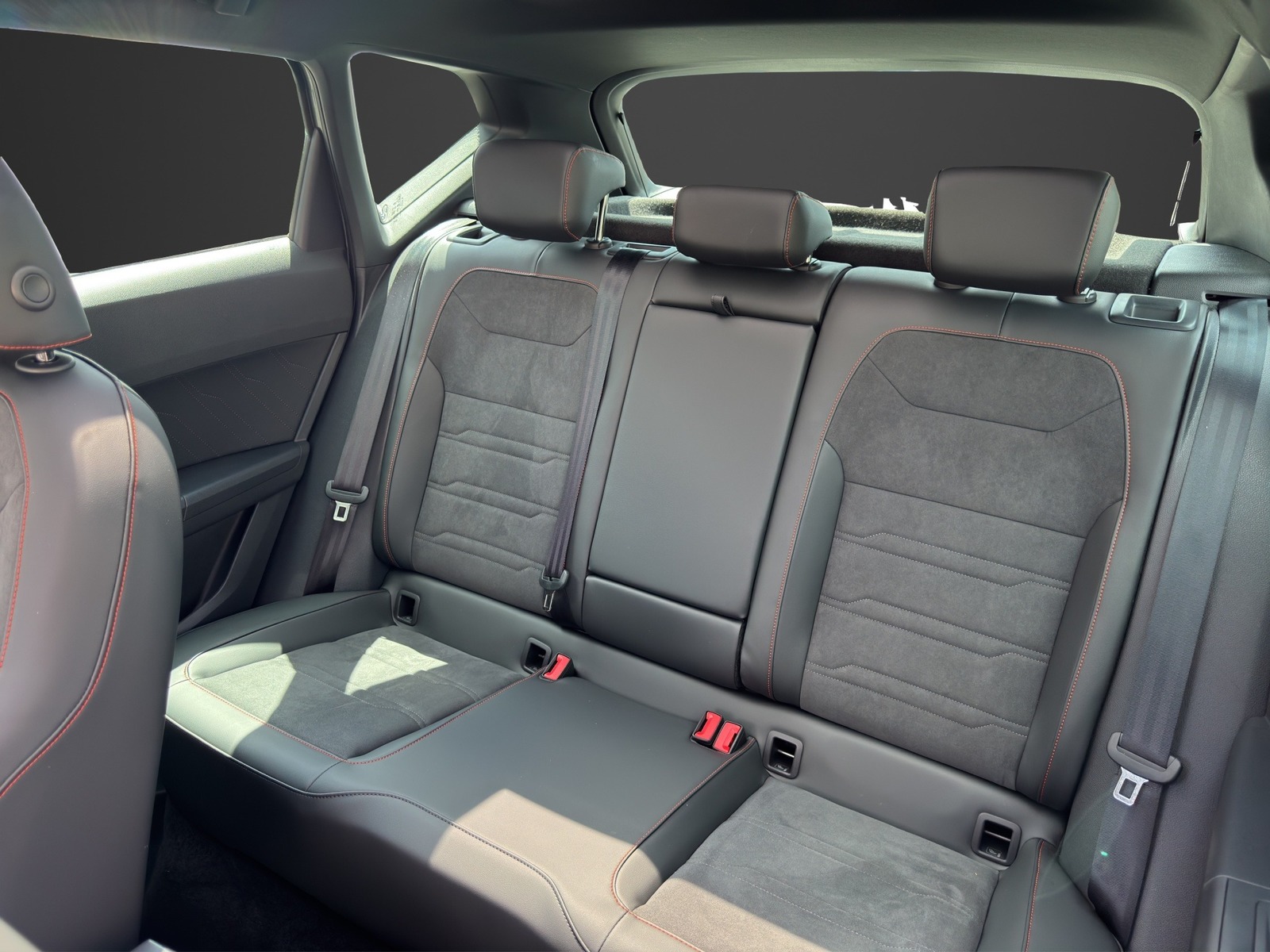 Seat ATECA 2.0 TDI FR-LINE*ACC*PANO*CAM*VIRT.TACHO Vorschau 17