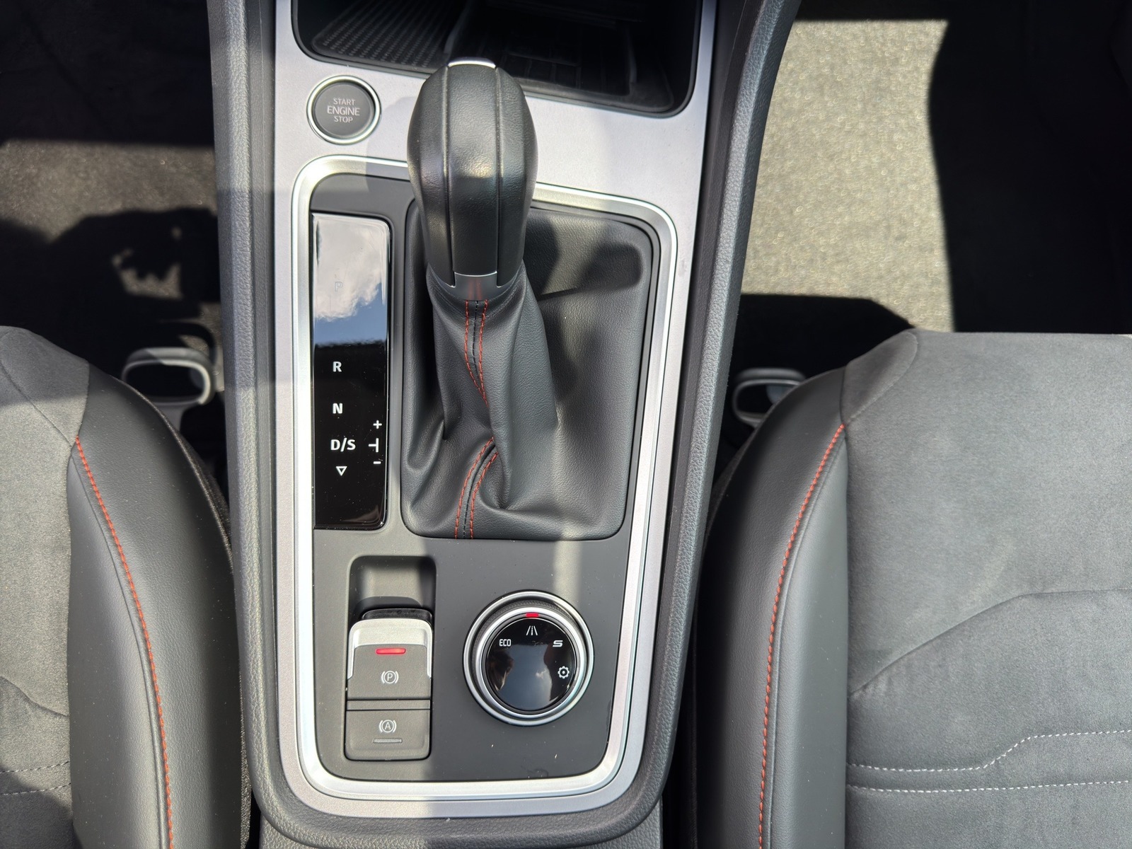 Seat ATECA 2.0 TDI FR-LINE*ACC*PANO*CAM*VIRT.TACHO Vorschau 19
