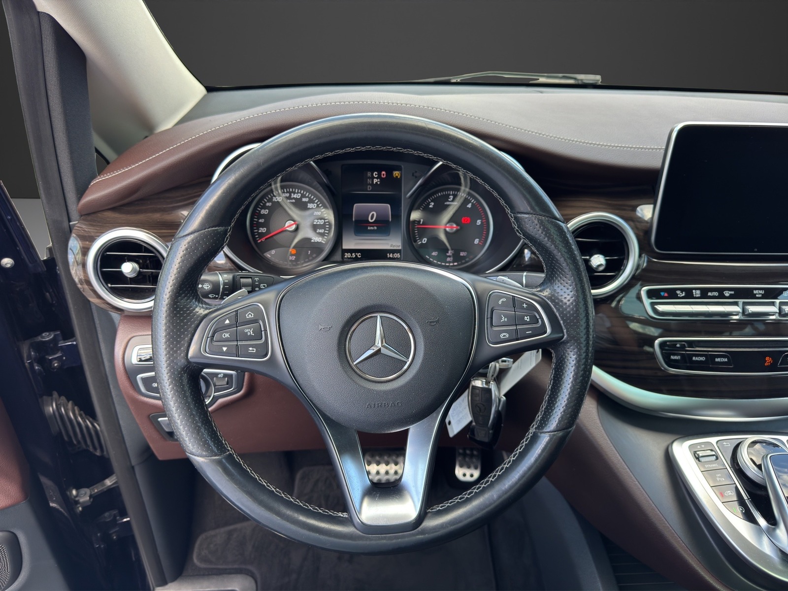Mercedes-Benz V 250 D LANG 4M EDITION*360°*PANO*MEMO*DISTRO+ Vorschau 9