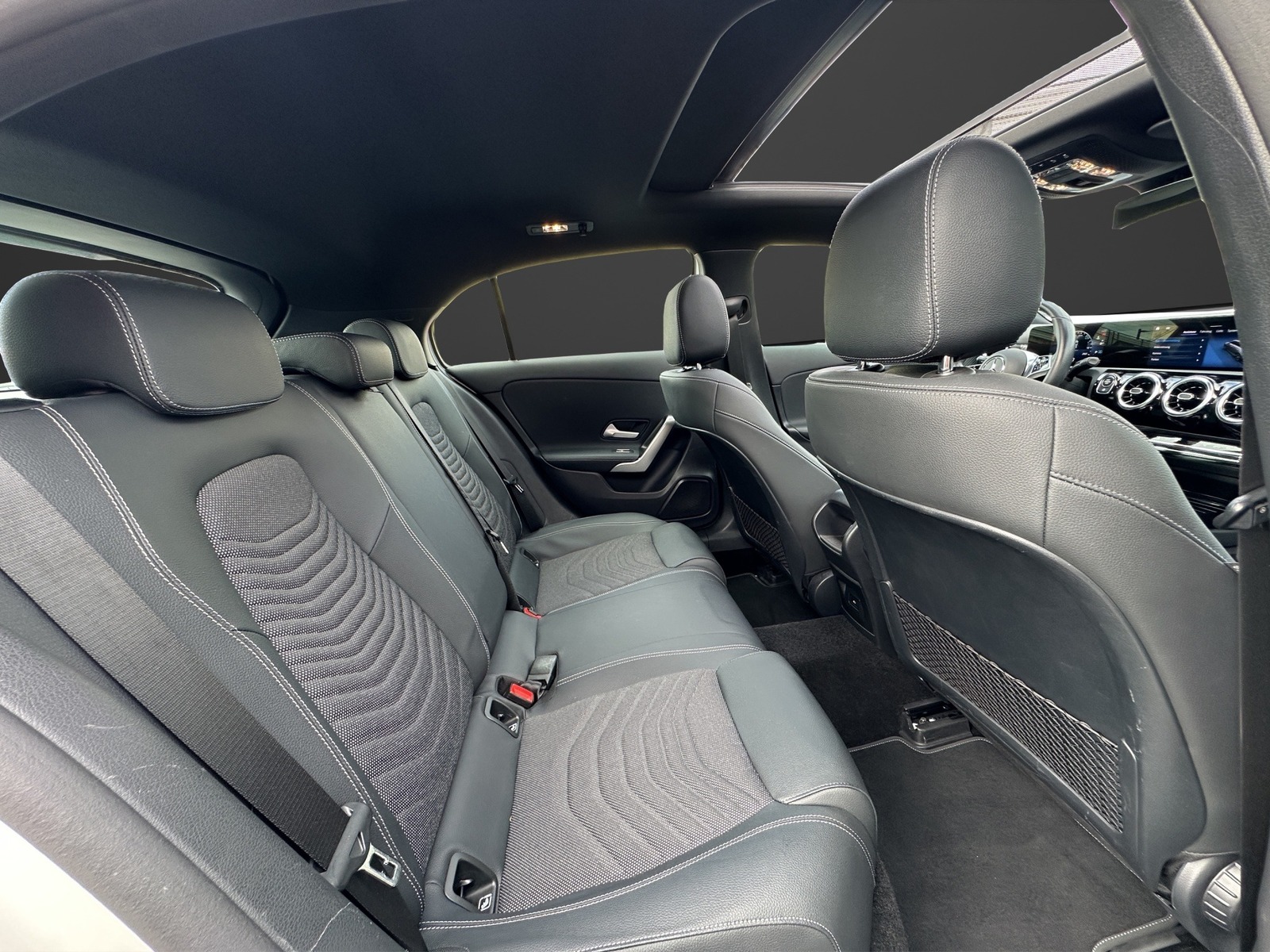 Mercedes-Benz A 180 D PROGRESSIV / PANO / LED / TOTWINKEL Vorschau 20