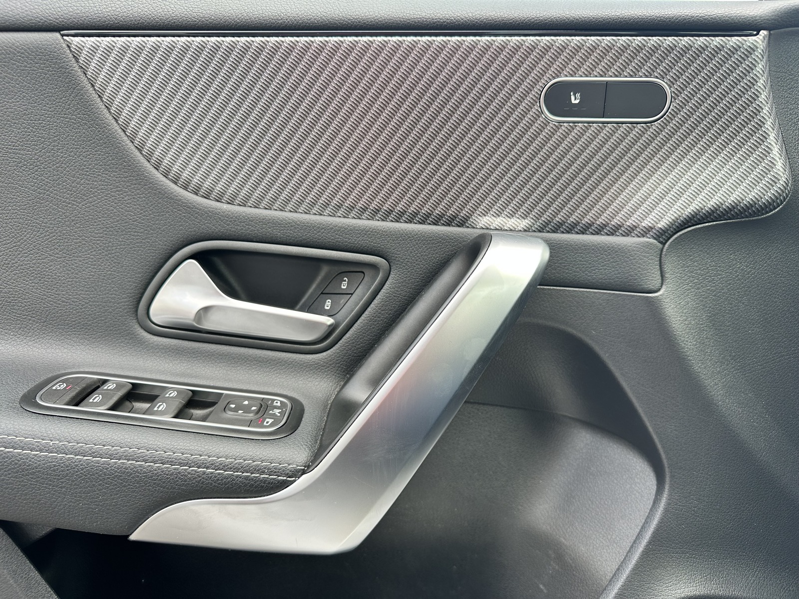 Mercedes-Benz A 180 D PROGRESSIV / PANO / LED / TOTWINKEL Vorschau 11