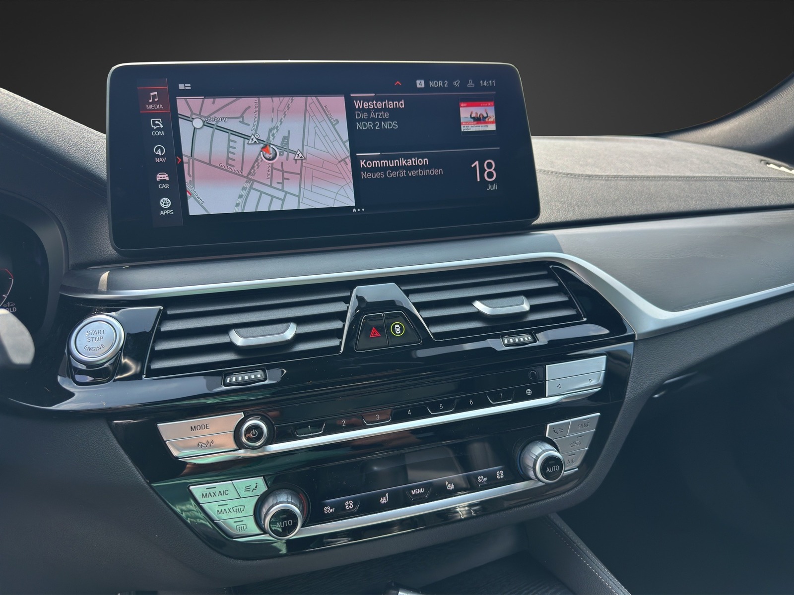 BMW 530 d M Sport SHADOW / PANO / LASER / ACC / HUD Vorschau 16