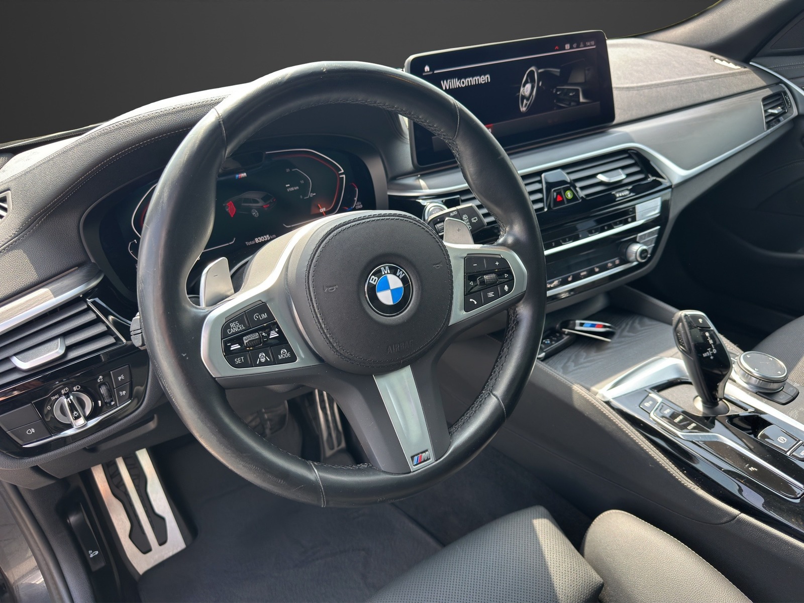 BMW 530 d M Sport SHADOW / PANO / LASER / ACC / HUD Vorschau 12