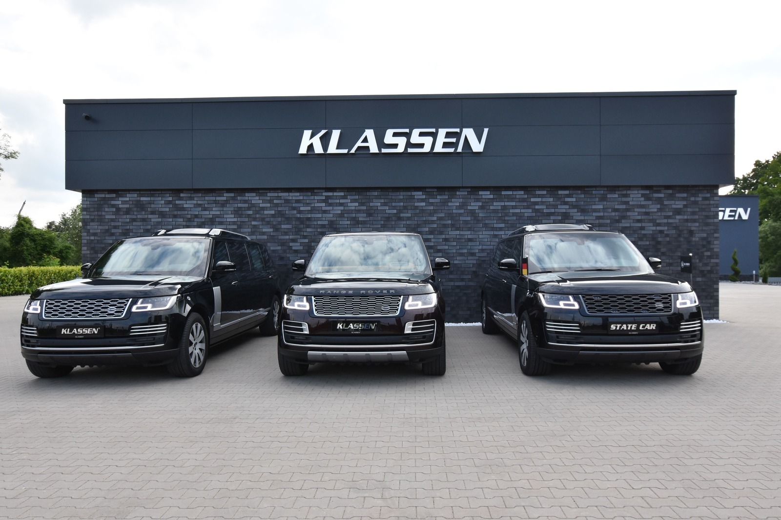 KLASSEN Based on Land Rover Range Rover 5.0 LWB SV / Trennwand fur Range  Rover Partition Wall. Vehicle number: LRV_1440_2