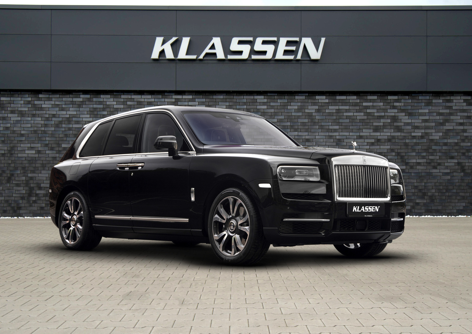 ROLLS ROYCE CULLINAN BLACK BADGE 2022 - VIP MOTORS