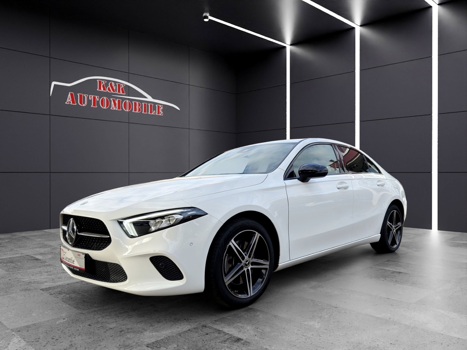 Mercedes-Benz A 250 e LIMOUSINE 8G-DCT/NAVI/LED/18 ZOLL  (White)