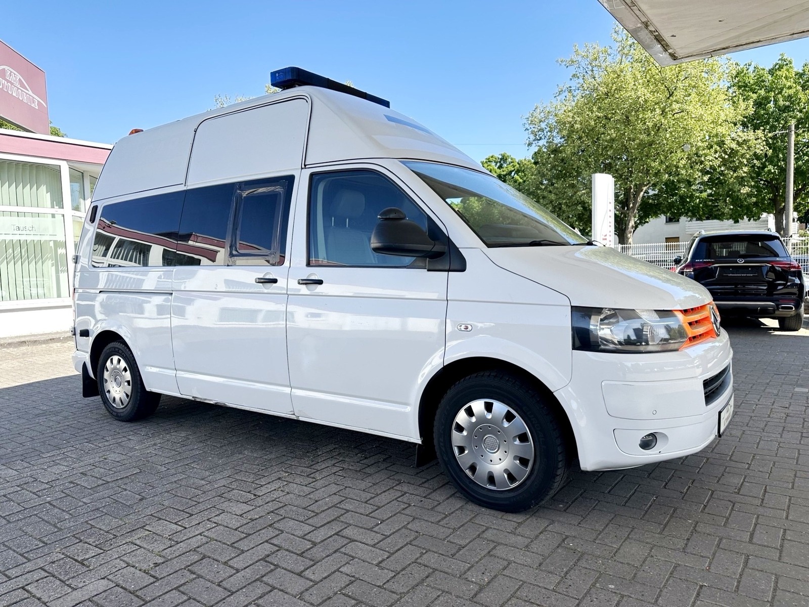 Volkswagen T5 KTW Krankenwagen