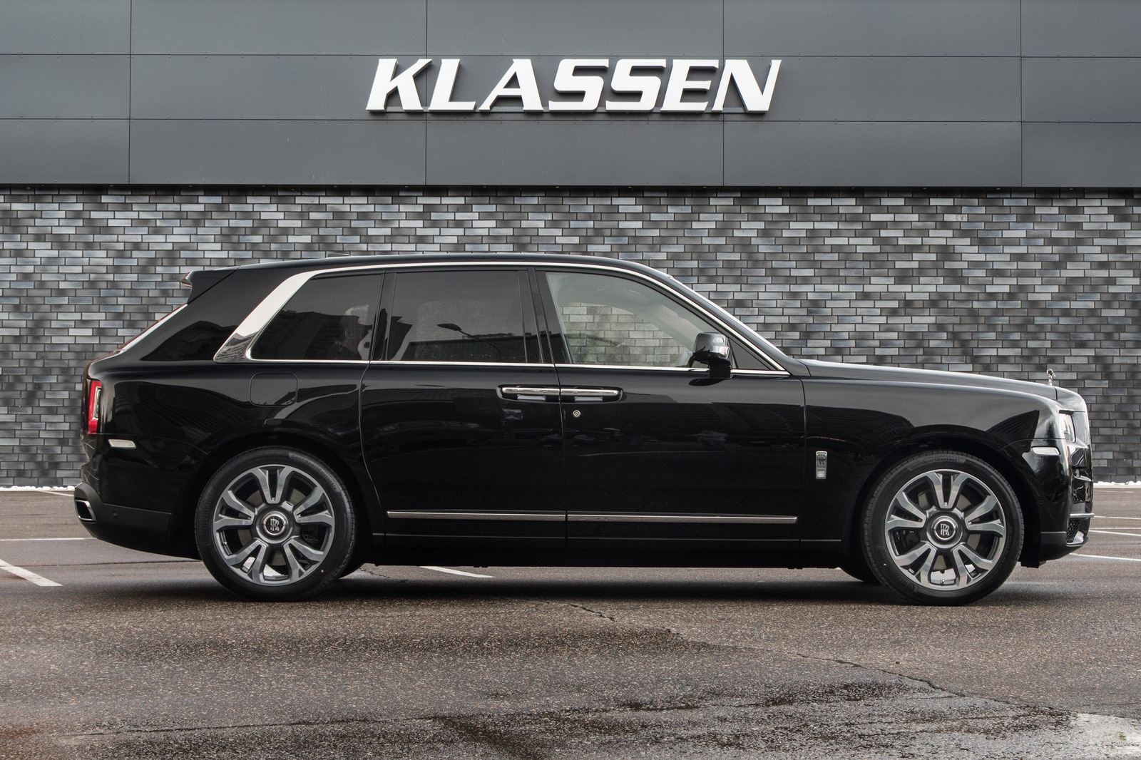 KLASSEN Based on Rolls Royce Cullinan - Armored Rolls-Royce Cullinan For  Sale Armored Vehicles. Vehicle number: RCR_1492_Armored