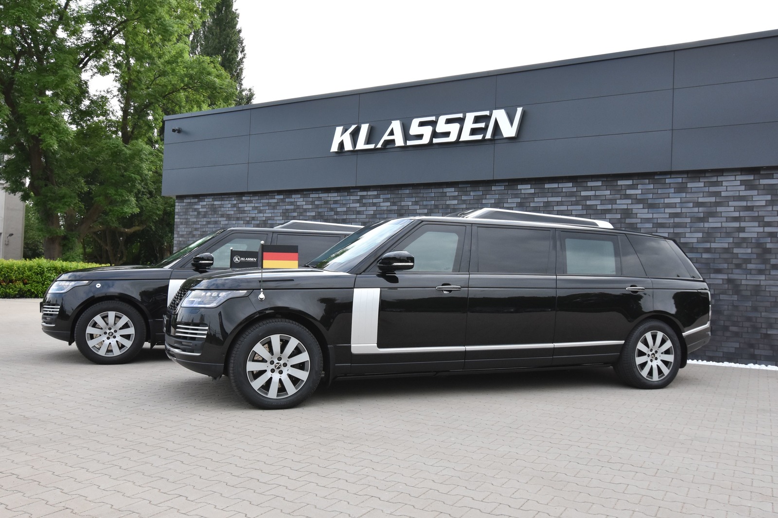KLASSEN Based on Rolls Royce Cullinan Armored and Stretched cars +1016mm .  Vehicle number: Stretched_+600mm
