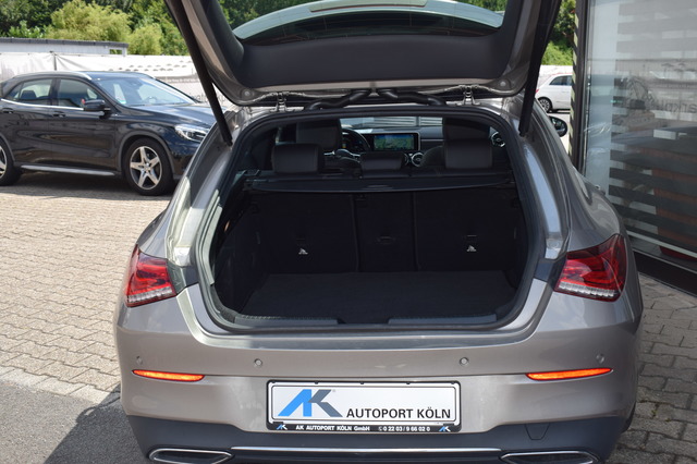 Mercedes-Benz CLA 220 Shooting Brake (Bild 14)