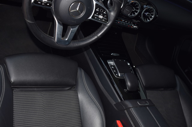 Mercedes-Benz CLA 220 Shooting Brake (Bild 28)