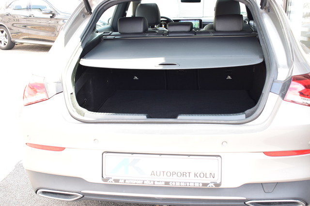 Mercedes-Benz CLA 220 Shooting Brake (Bild 32)