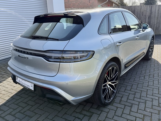 Porsche Macan GTS Facelift2022 1.HAND PORSCHE SCHECKHEFT (Bild 3)