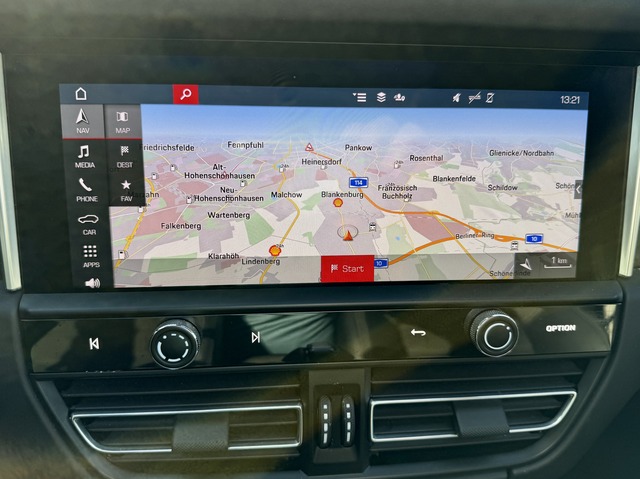 Porsche Macan GTS Facelift2022 1.HAND PORSCHE SCHECKHEFT (Bild 16)