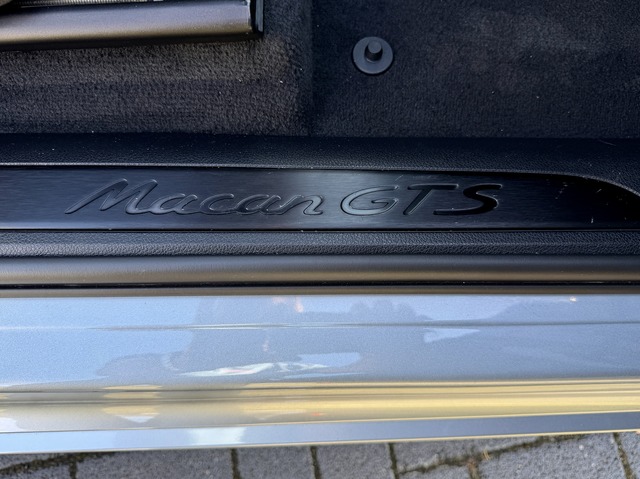 Porsche Macan GTS Facelift2022 1.HAND PORSCHE SCHECKHEFT (Bild 41)