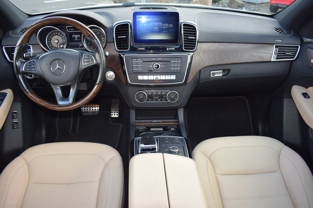 Mercedes-Benz GLE 43 AMG (Bild 6)