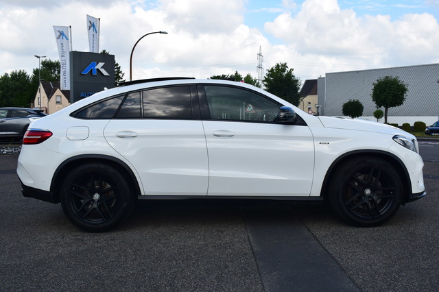 Mercedes-Benz GLE 43 AMG (Bild 16)