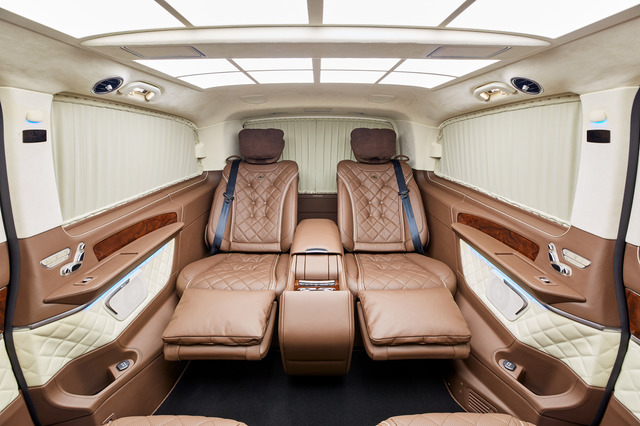 KLASSEN Mercedes-Benz V-Class VIP. V 300 d | KLASSEN Luxury VIP Cars and Va. MVA_1358
