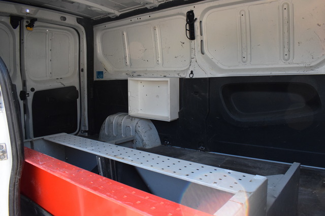 Nissan NV300 (Bild 10)