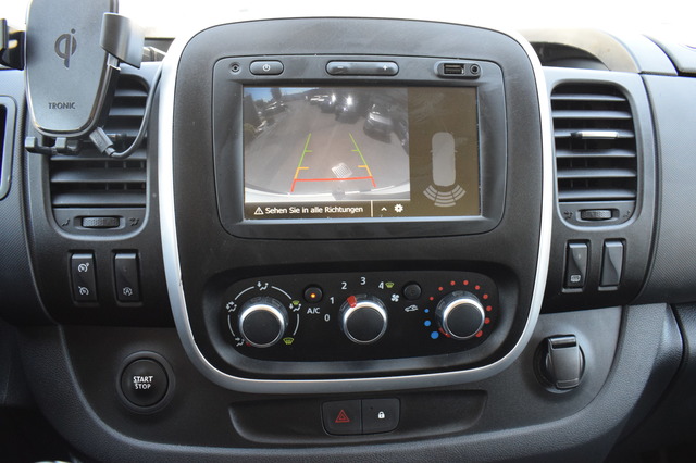 Nissan NV300 (Bild 14)