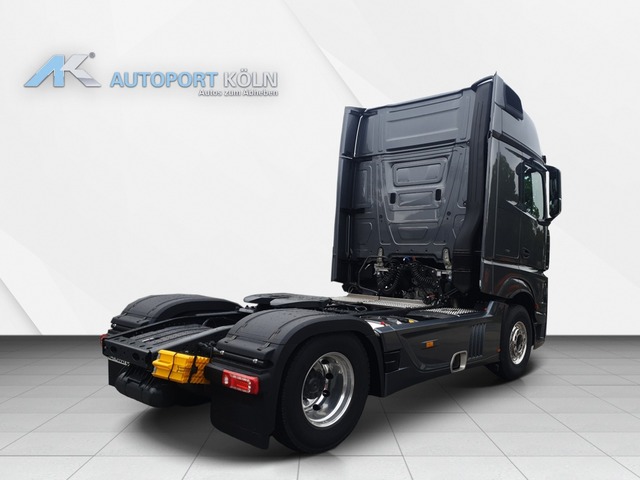 Mercedes-Benz Actros (Bild 3)