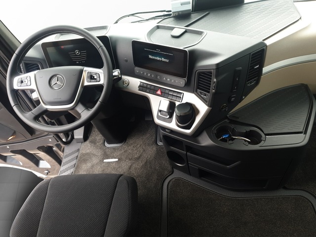 Mercedes-Benz Actros (Bild 10)