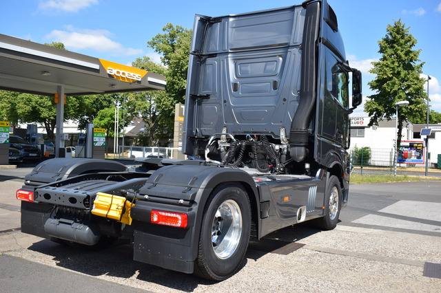 Mercedes-Benz Actros (Bild 5)