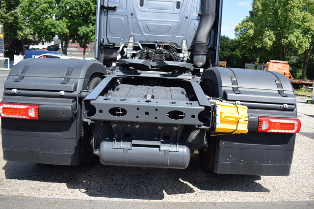 Mercedes-Benz Actros (Bild 10)
