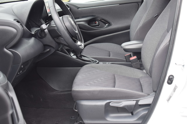 Toyota Yaris (Bild 16)