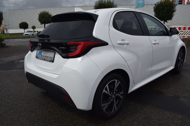 Toyota Yaris (Bild 9)