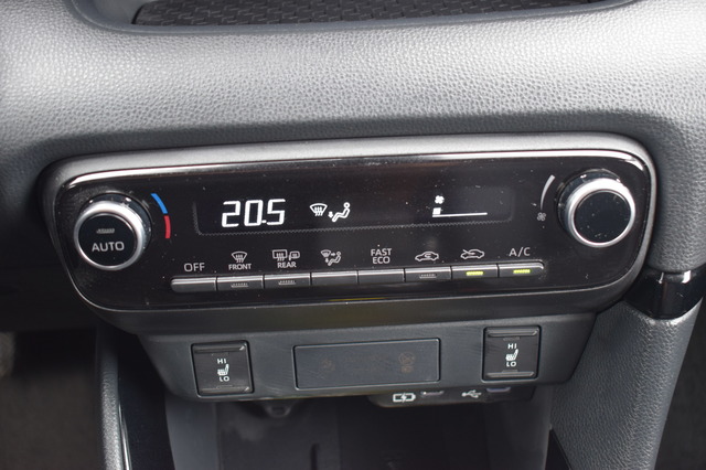 Toyota Yaris (Bild 21)