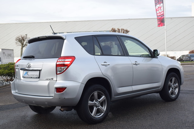 Toyota RAV 4 (Bild 8)