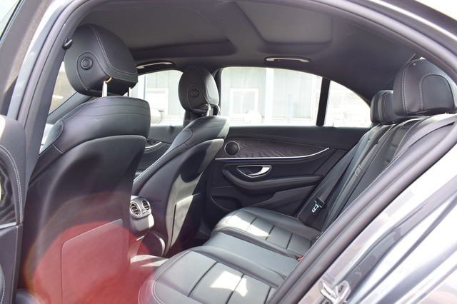 Mercedes-Benz E 450 (Bild 17)