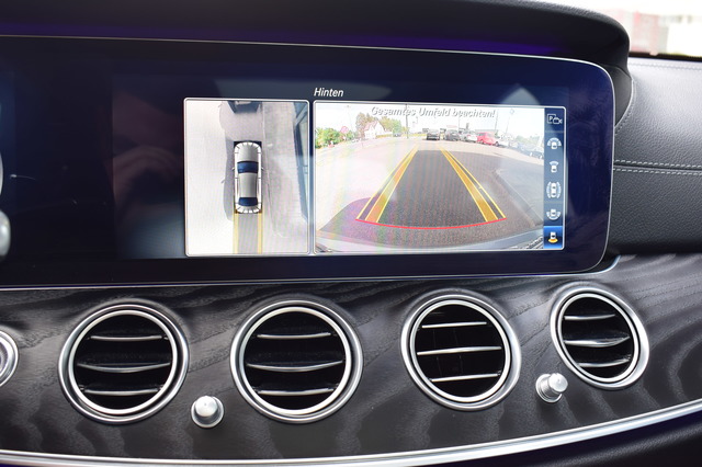 Mercedes-Benz E 450 (Bild 11)