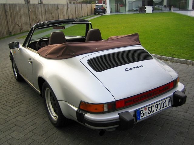 Porsche 911 Carrera 3,2 Cabrio Scheckheft+Classic Data 2 (Bild 3)