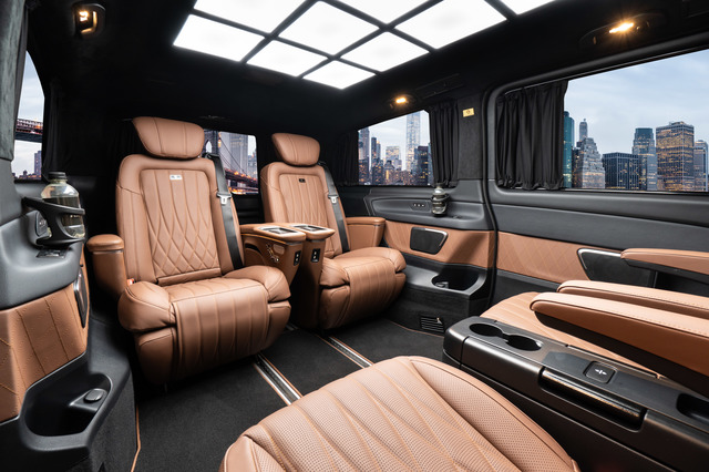 Mercedes-Benz V 250 MAYBACH Black & Brown INTERIOR 8-SEATS +T1 à