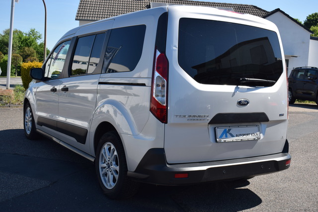 Ford Grand Tourneo (Bild 5)