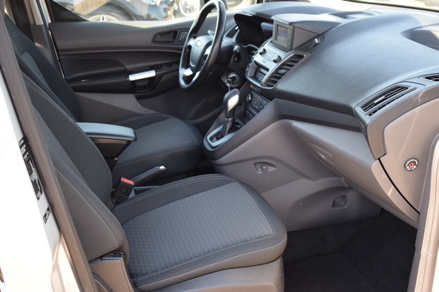 Ford Grand Tourneo (Bild 10)