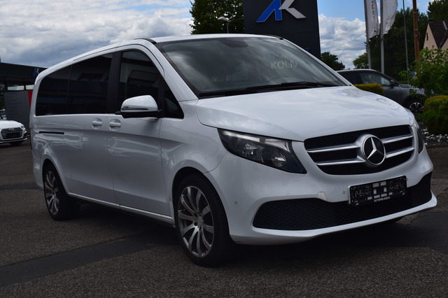 Mercedes-Benz V 220 (Bild 16)