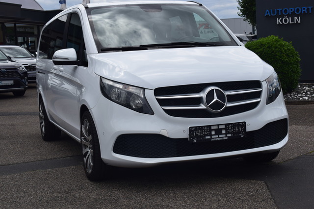Mercedes-Benz V 220 (Bild 18)