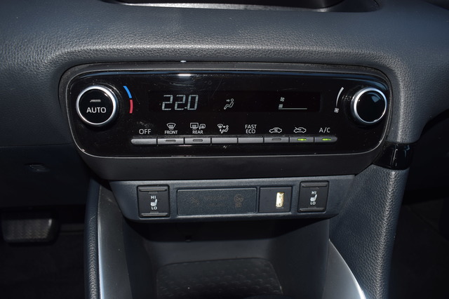 Toyota Yaris (Bild 29)