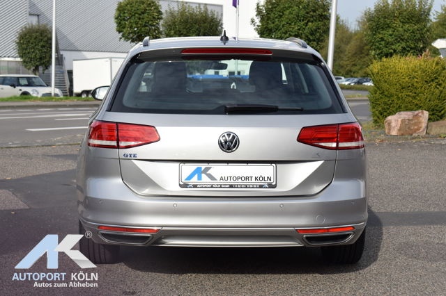 Volkswagen Passat Variant (Bild 5)