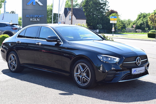 Mercedes-Benz E 300 (Bild 2)