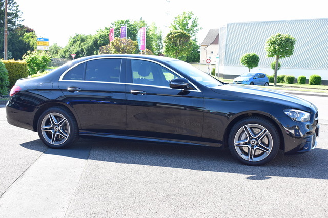 Mercedes-Benz E 300 (Bild 20)