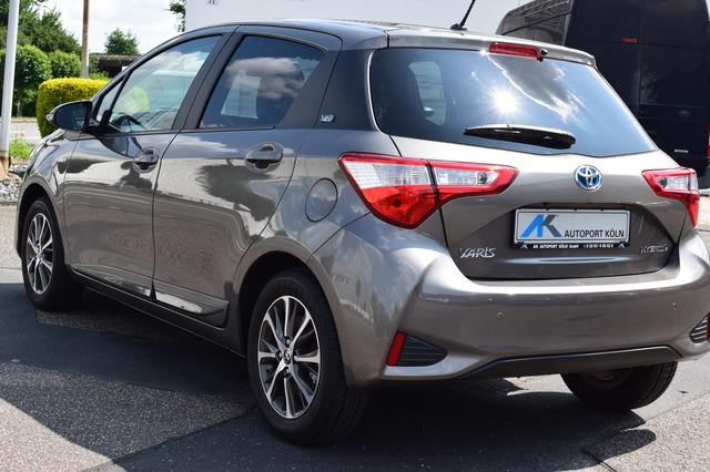 Toyota Yaris (Bild 16)
