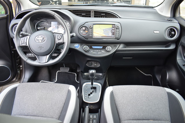 Toyota Yaris (Bild 19)