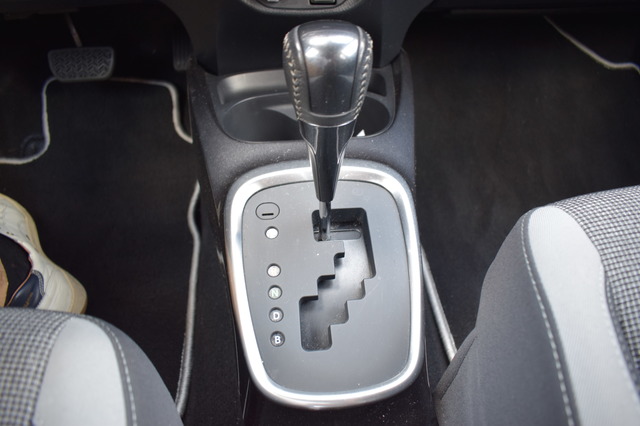 Toyota Yaris (Bild 9)